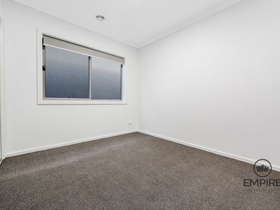 7 Pamir Circuit, Clyde North