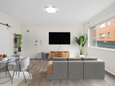 2 / 47 Church Street, Wollongong