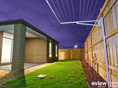 18 Myrtleleaf Street, Tarneit