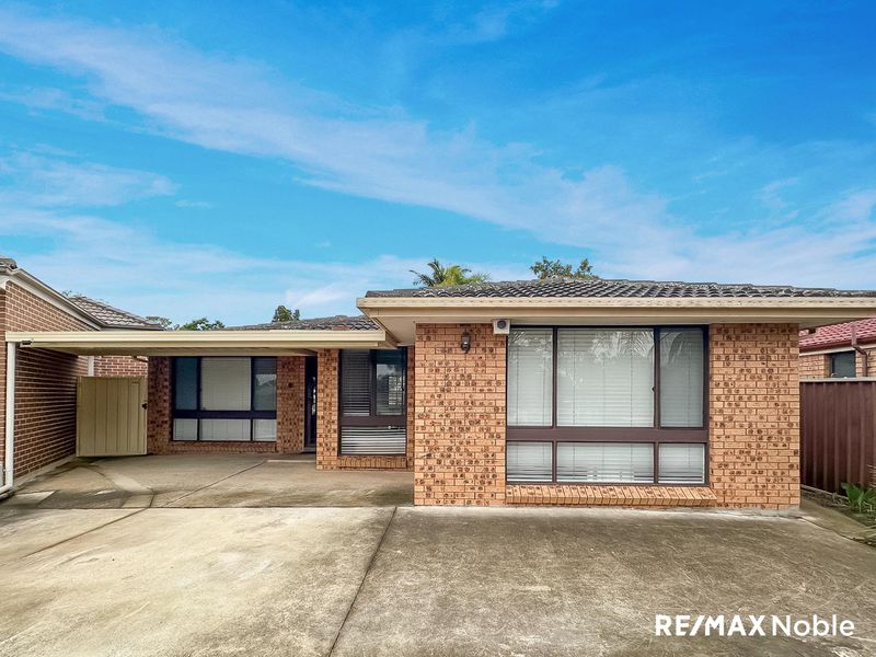 15 Aminta Crescent, Hassall Grove