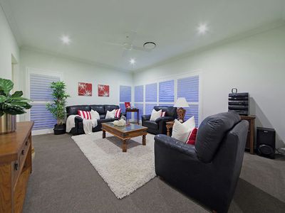 3 Thomson Place, Wakerley