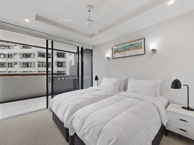 2003 / 9 Edmondstone Street, South Brisbane