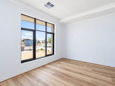 66 Destino Loop, Southern River