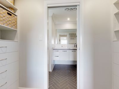 8 Ivy Court, Dubbo