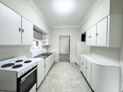 15 Gardinia Street, Beverly Hills