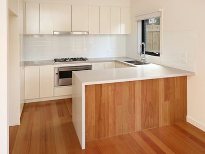 2/4 Hutchison St, Niddrie