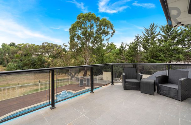 22 Palamino Valley Court, Greenvale