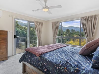 101 Bennetts Road, Mountain River