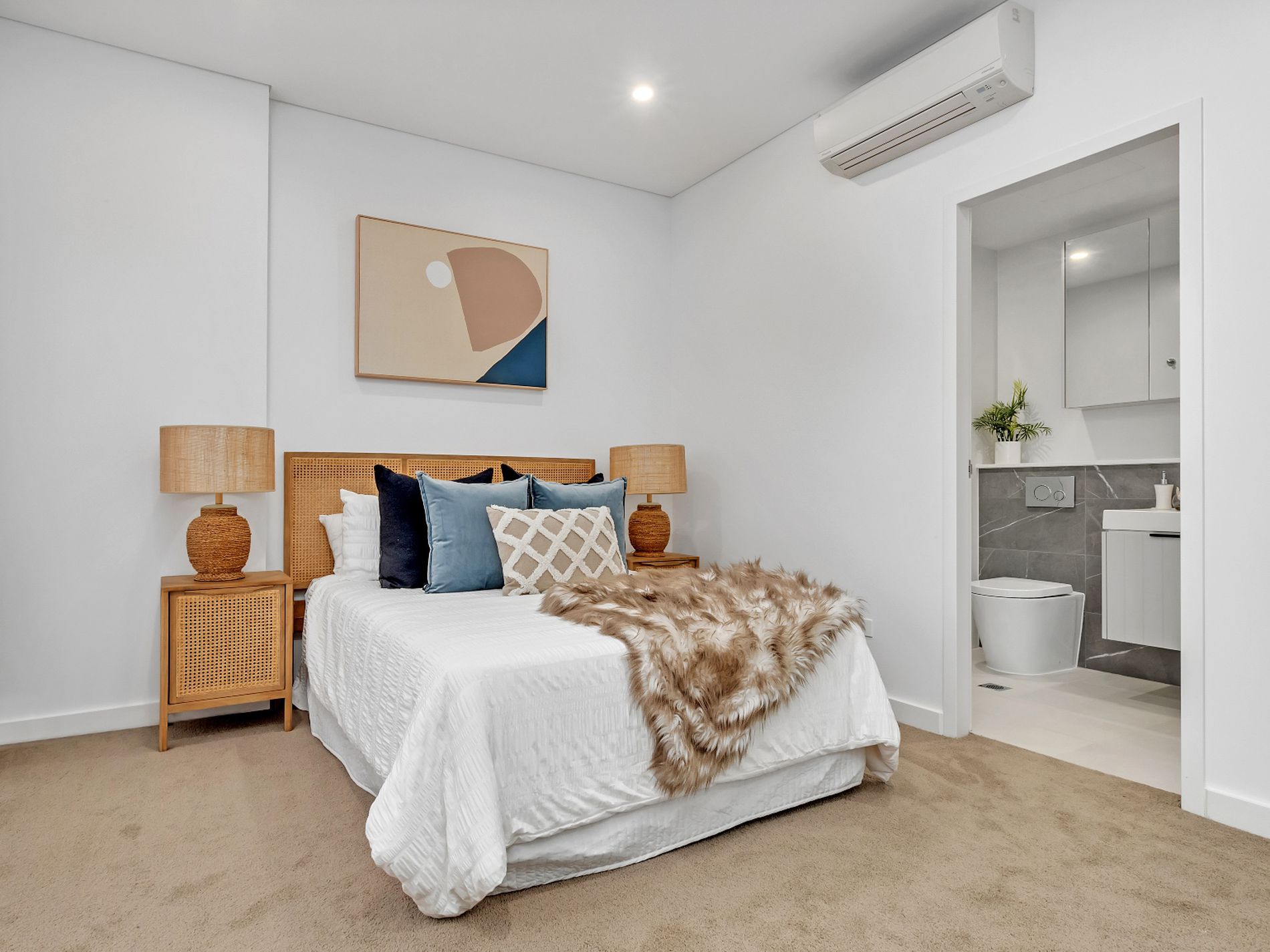 318 / 3 Gerbera Place, Kellyville