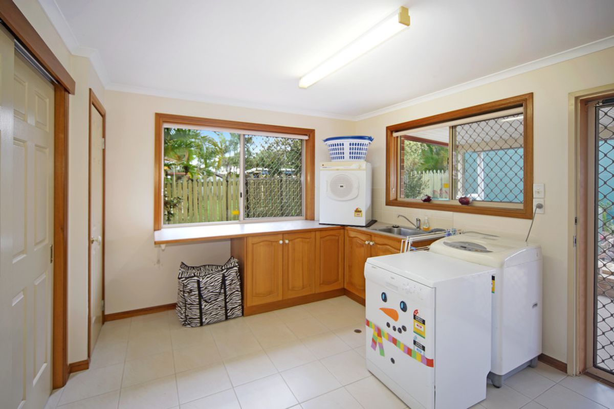 28 Hooper Cres, Tewantin