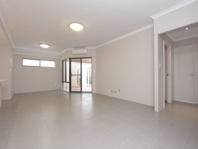 2 / 58 Central Avenue, Ascot