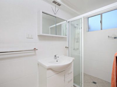 1 / 2 Pettigrew Street, Mooloolaba
