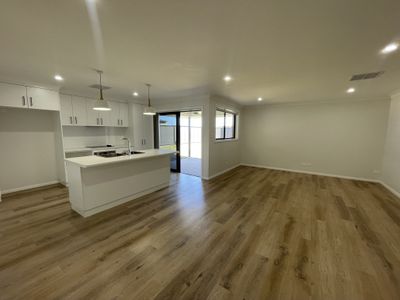 51 Peel Place, Dubbo