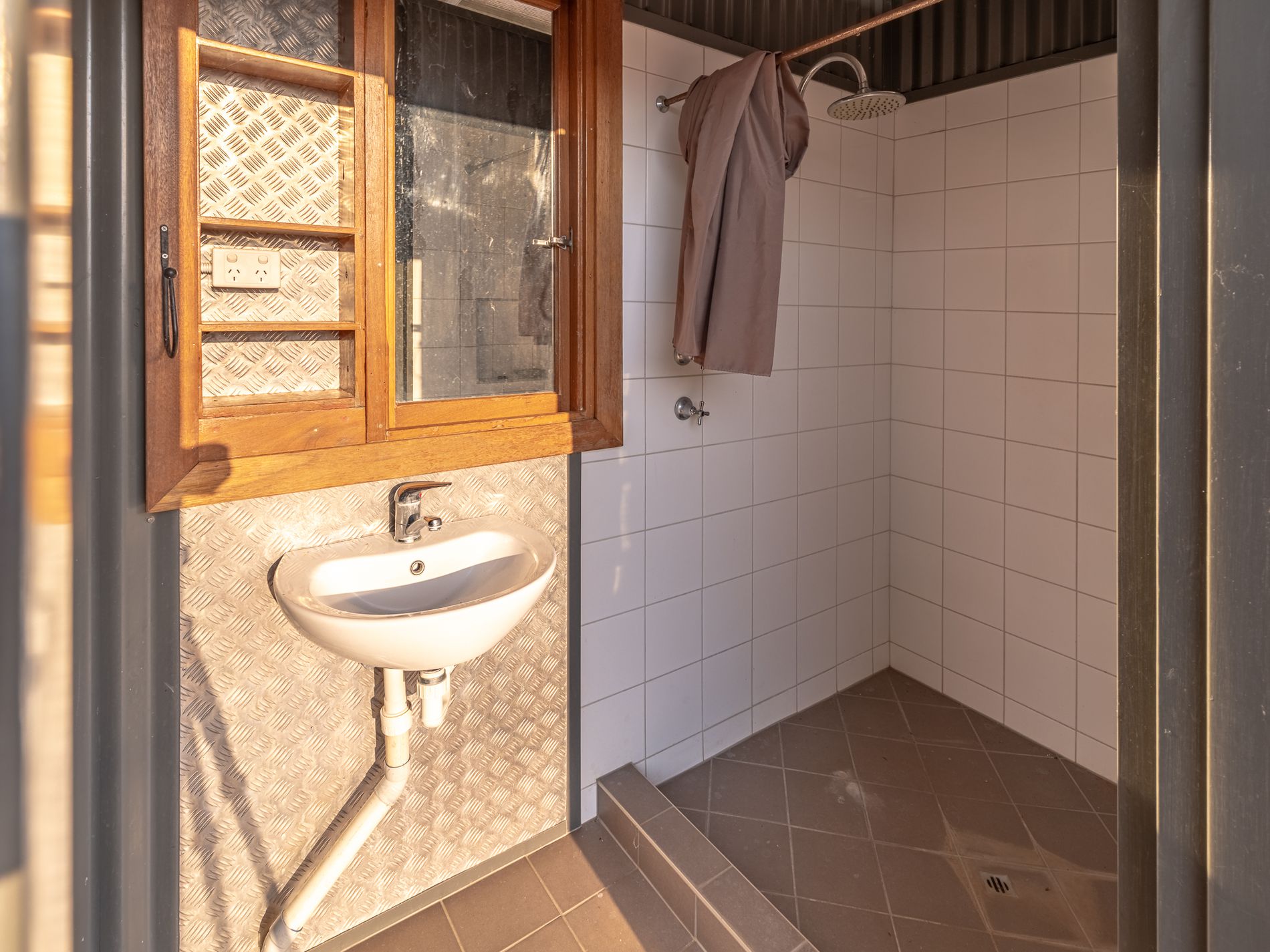 10 Salacca Loop, Kununurra