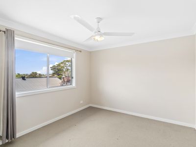 1 / 6 Pinnacle Way, Koonawarra