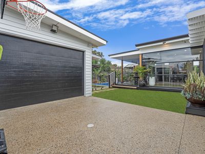 10 Broadway, South Brighton