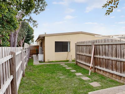 2 / 17 Hampton Drive, Hampton Park
