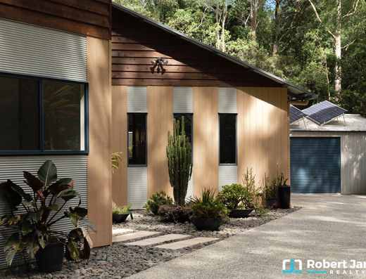 Tranquil Acreage Retreat in Sought-After Doonan image 17