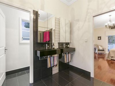 607 Ford Road, Priestdale