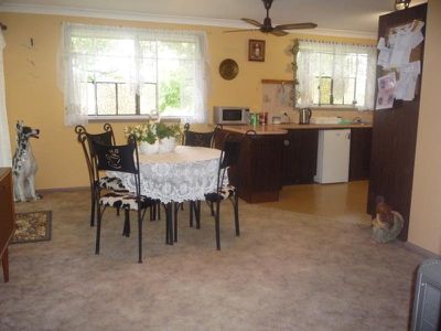 63 Lough AVENUE, Guildford