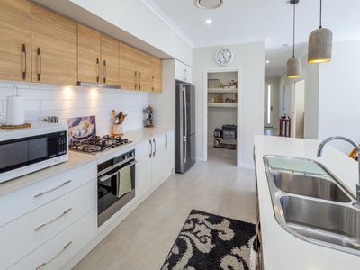 9 Flat Top Drive, Woolgoolga
