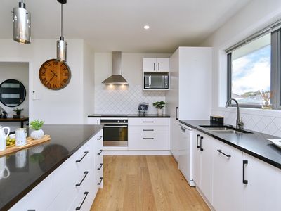 25 Dunstan Crescent, Hornby