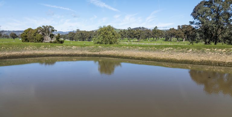 10 Dunnings Road, Balmattum