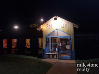 21 Stadium Road, Tom Price