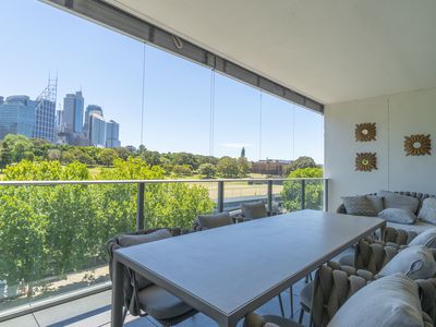 76 / 68 Sir John Young Crescent, Woolloomooloo