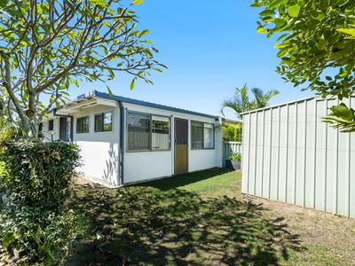 1 / 43 Riviera Avenue, Tweed Heads West