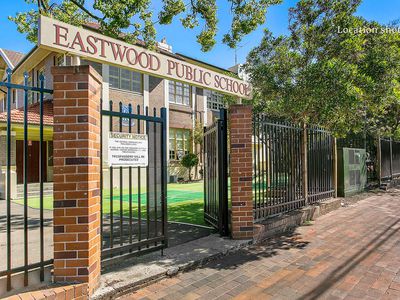 25 Auld Avenue, Eastwood