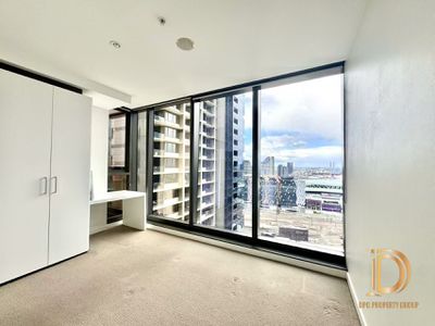 2710 / 639 Lonsdale Street, Melbourne