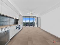 2010 / 10 Trinity Street, Fortitude Valley