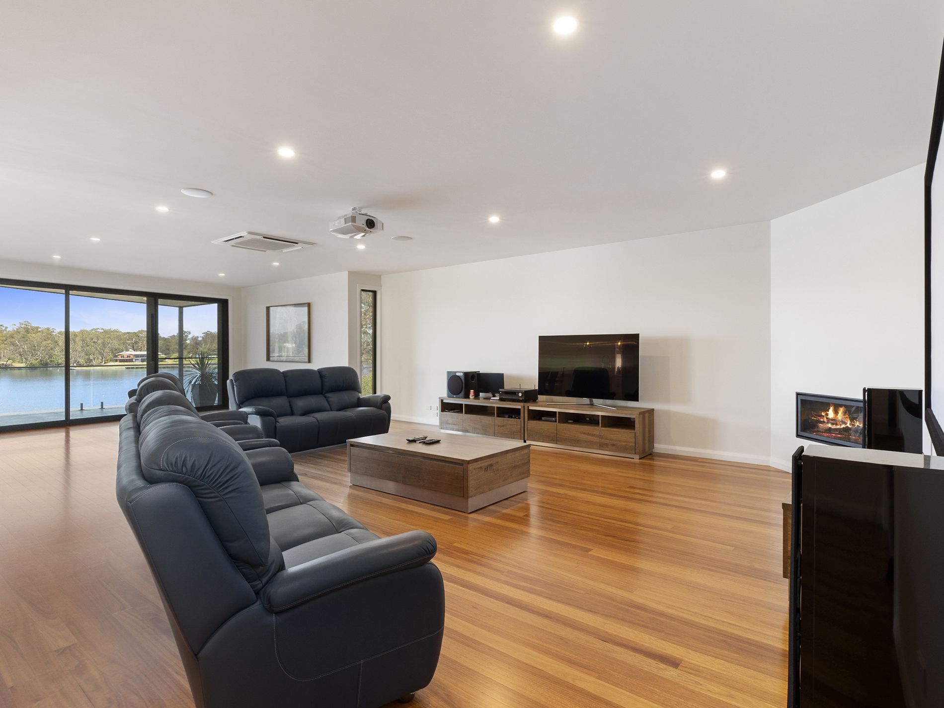 23 YOUNG STREET, Nagambie