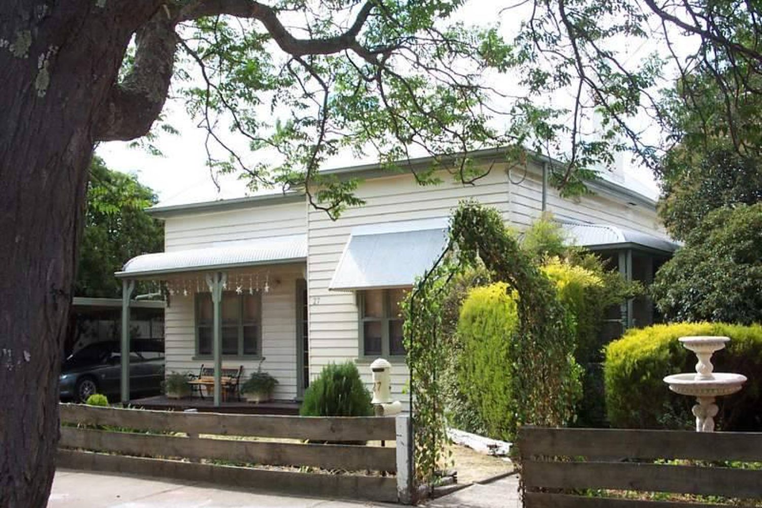 27 Searle Street, Horsham