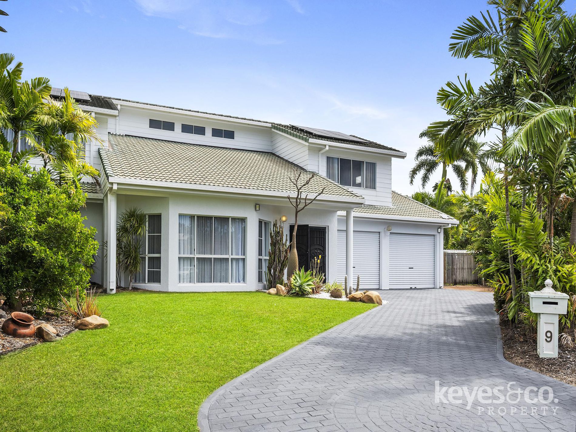 9 Hoya Court, Annandale