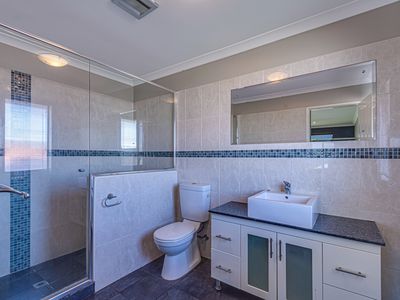 143 Lagoon Drive, Yanchep