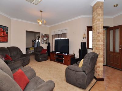 24 Nankiville Road, Hannans