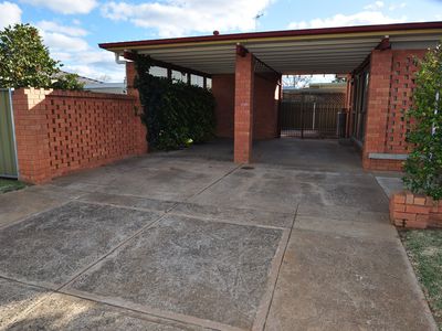 11 Johns Avenue, Dubbo