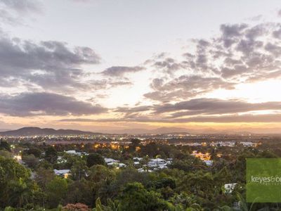 5 Woodlands Court, Castle Hill