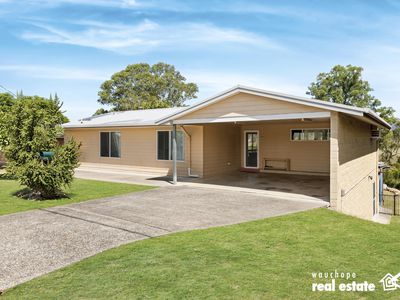 675 Beechwood Road, Beechwood