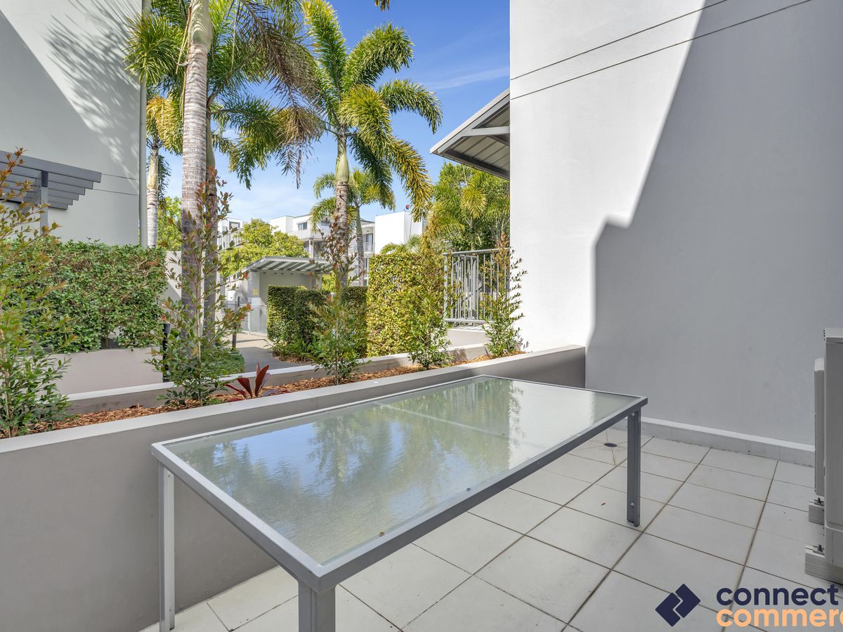 3 / 4 Firebird Street, Robina