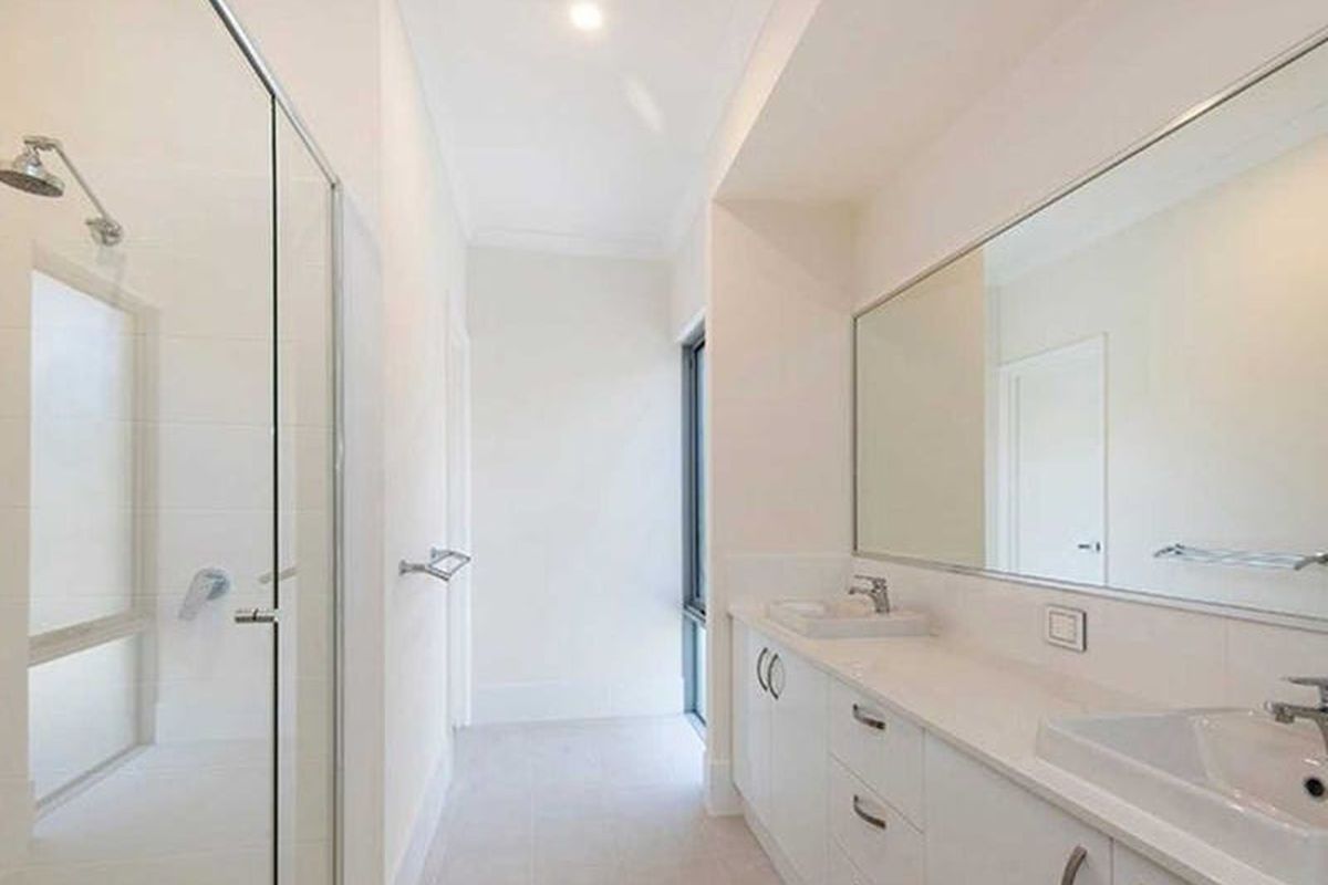 8 Greywacke Entrance, Piara Waters