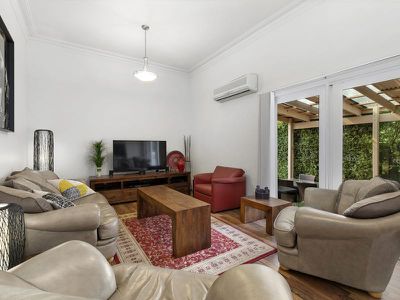 9 The Avenue, Seymour