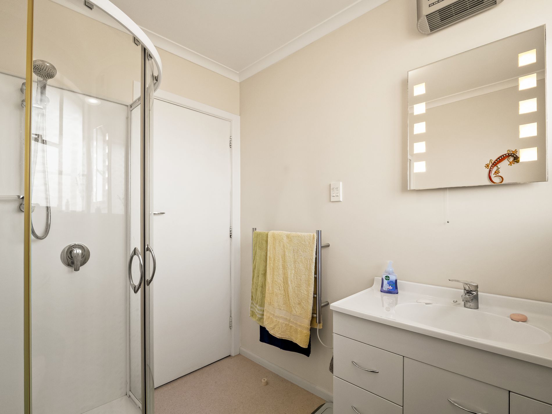 A / 15 Queen Street, Mosgiel