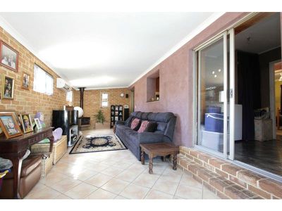 29 Towton Way, Langford
