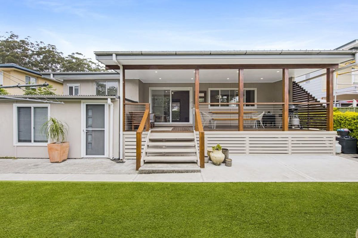 4 Lakewood Avenue, Green Point