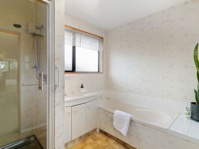 2 / 12 Algie Place, Avonhead