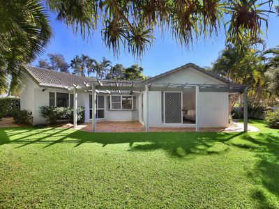 33 Seacove Court, Noosa Waters