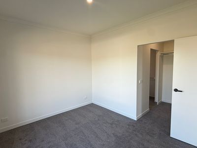 28 Kutjera Street, Manor Lakes